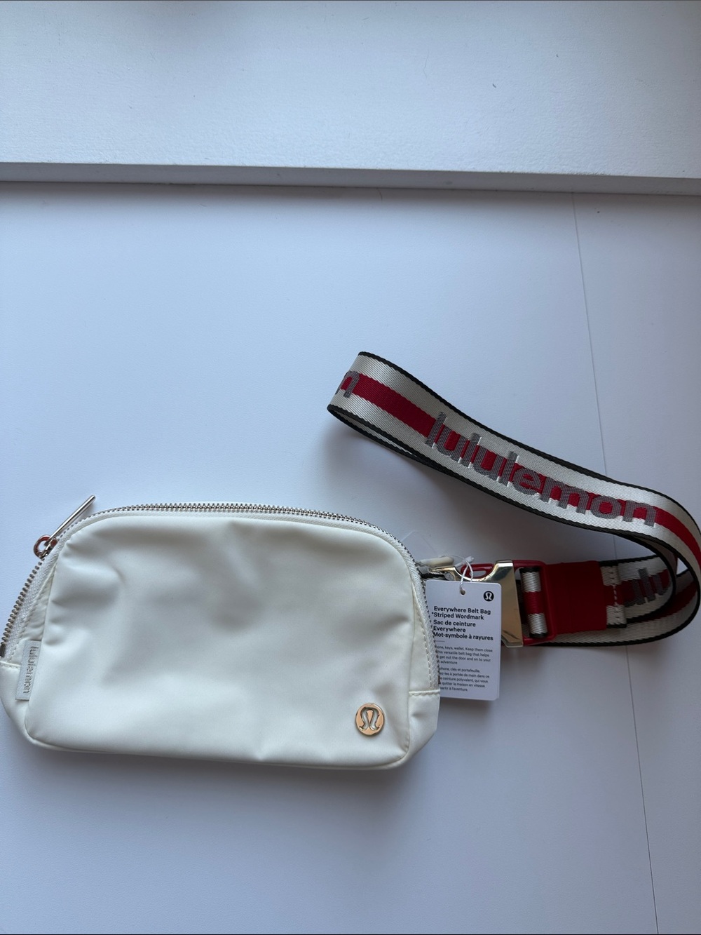 NWT Authentic Lululemon everywhere belt bag cream striped Wordmark